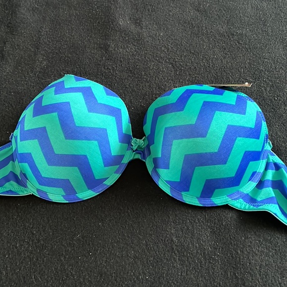 3/$20 NWT Lightly Lined Bow Bras and Deep Plunge Bra size 36DD - Picture 5 of 16